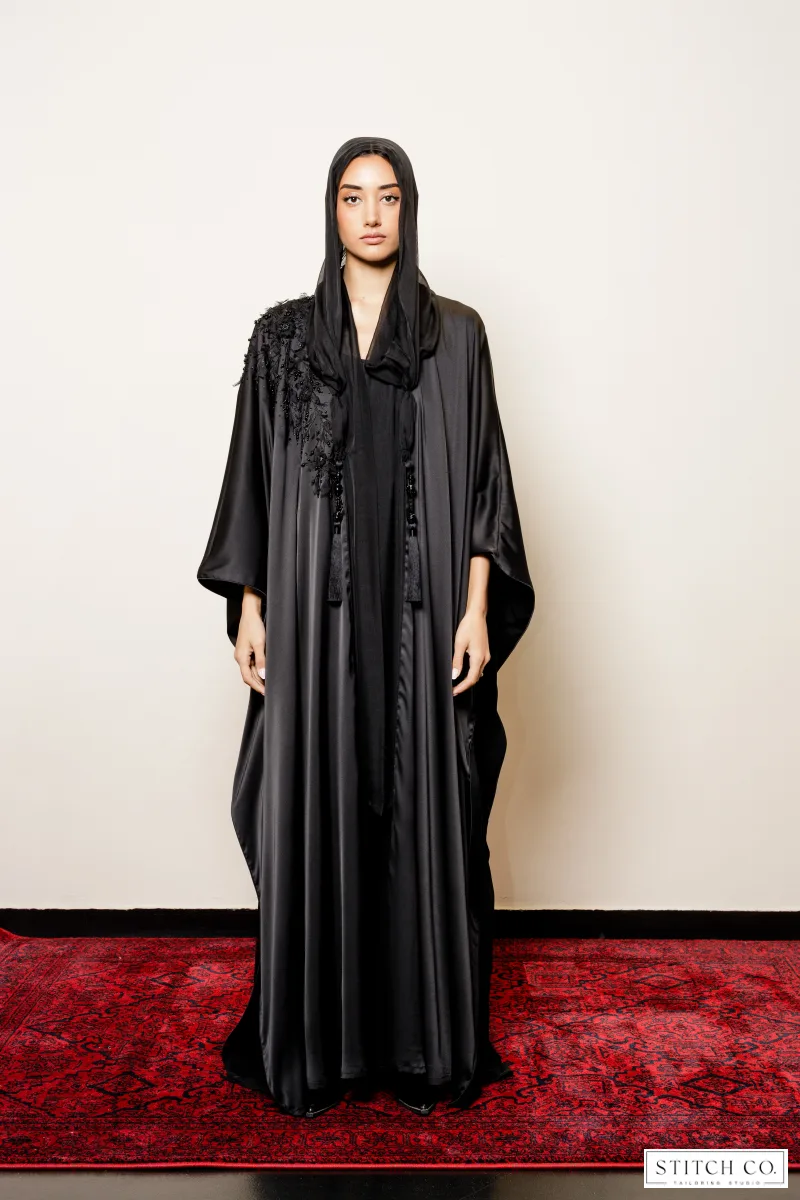 BLACK EMBROIDRED ABAYA 